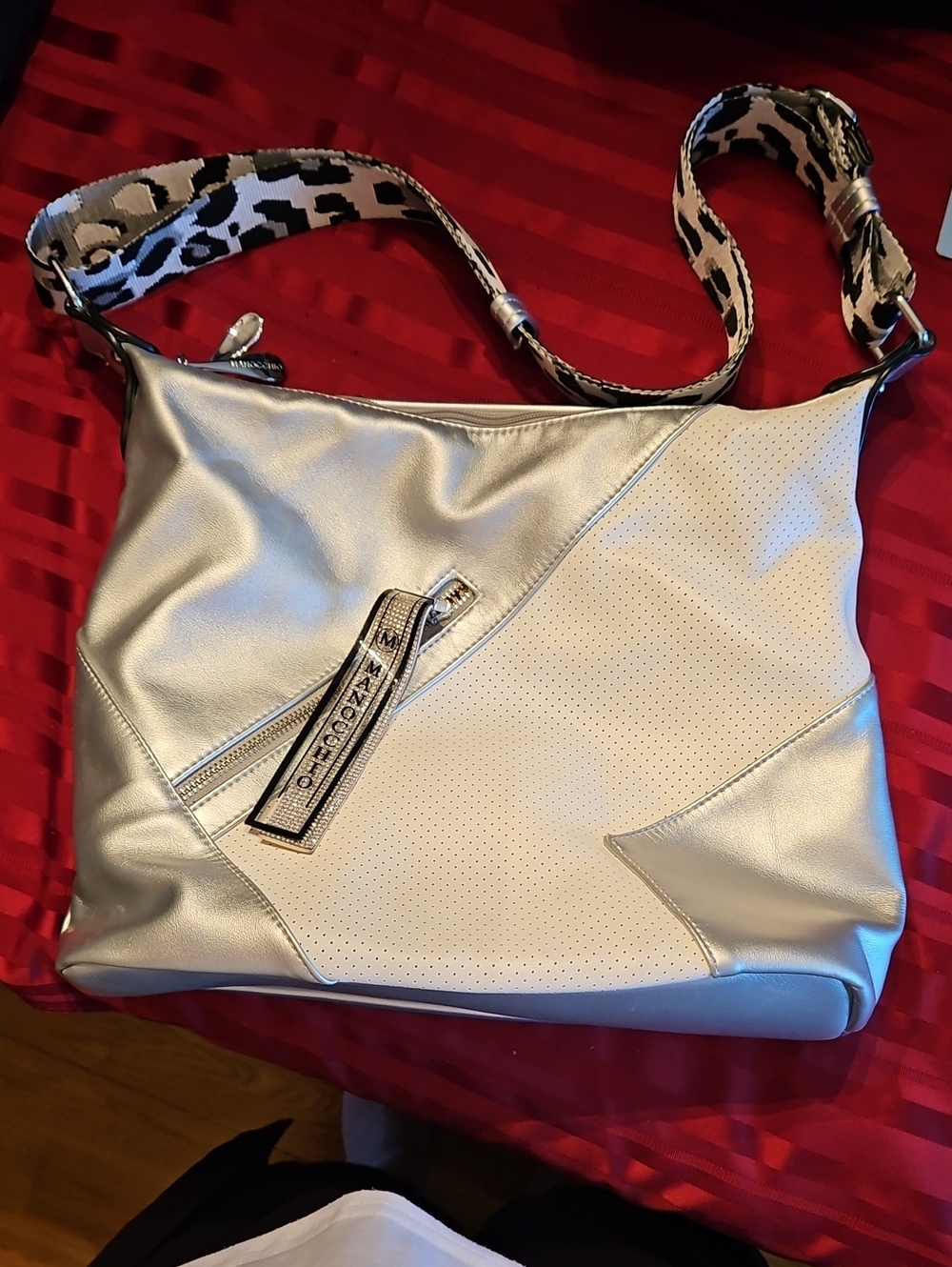 Manocchio Silver and white Perforated Shoulder Bag with Patterned Strap